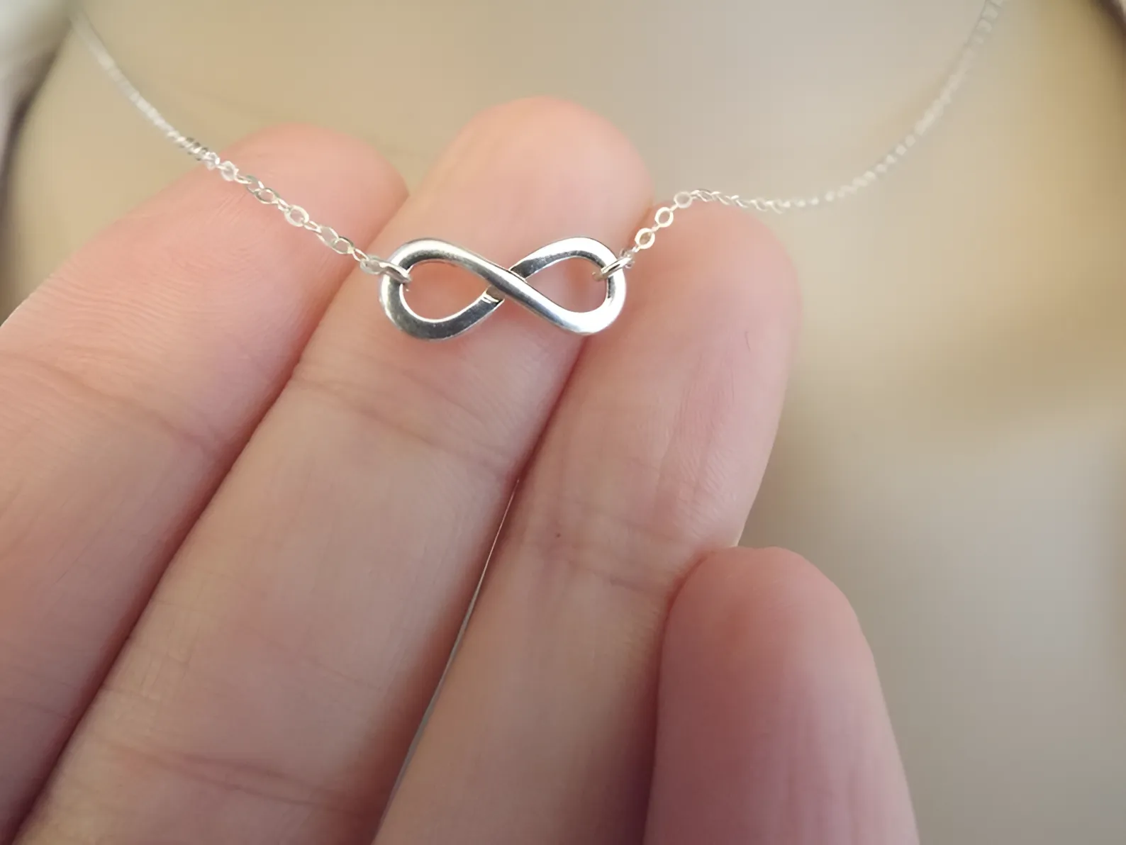 Infinity loop Pendant - Image 2