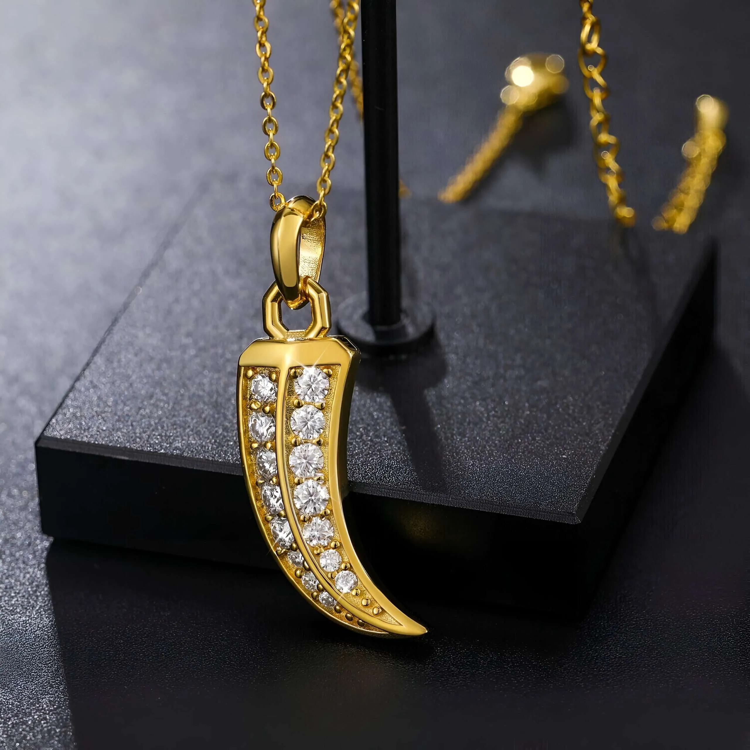 Raven claw Pendant