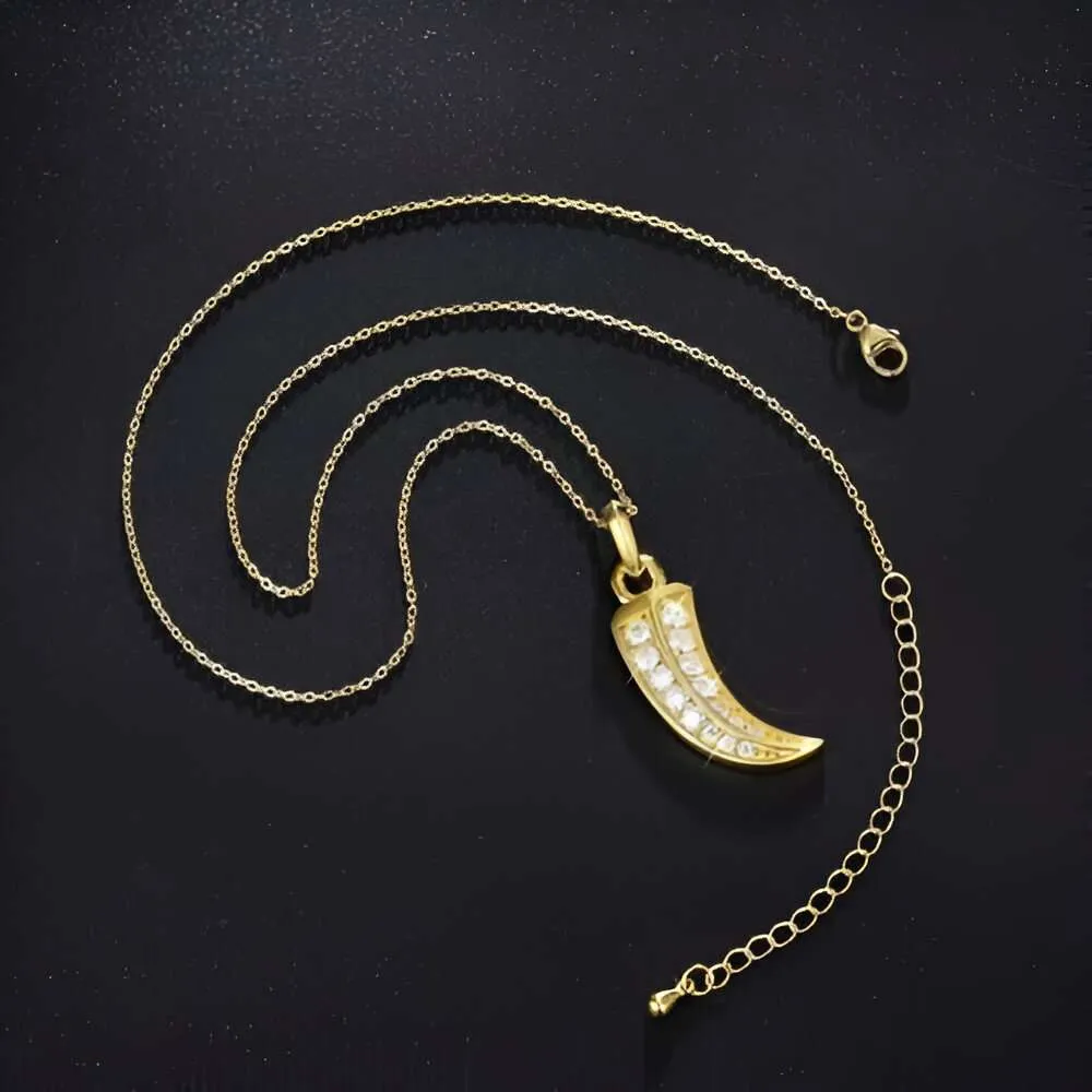 Raven claw Pendant